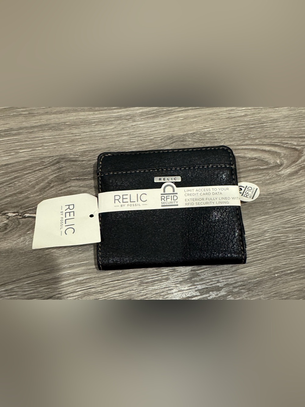 Black Relic RFID Security Leather Bi Fold Wallet - New With Tags